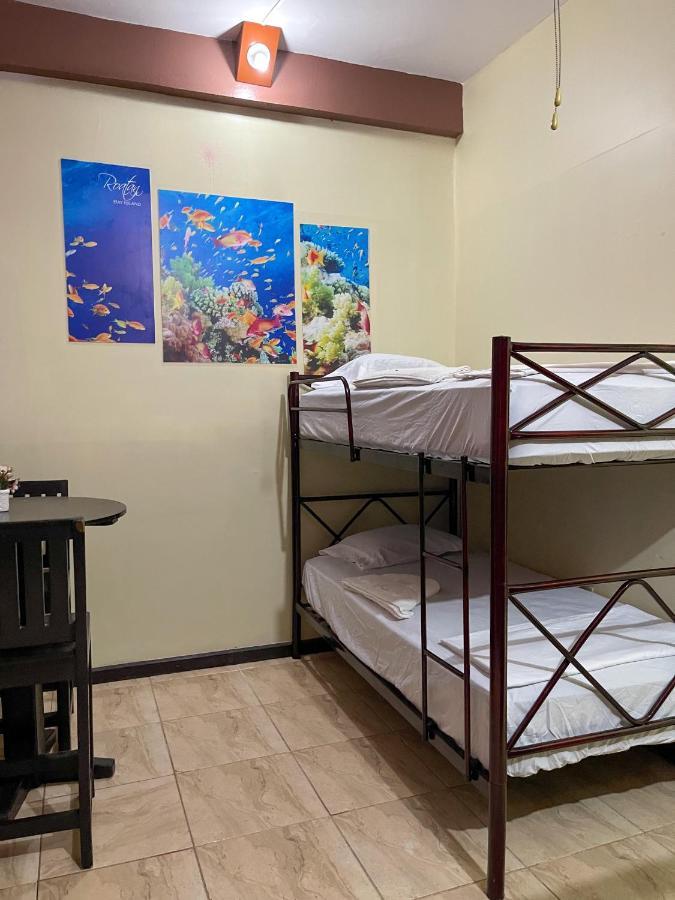 Coxen Hole B Aparts Hotel מראה חיצוני תמונה
